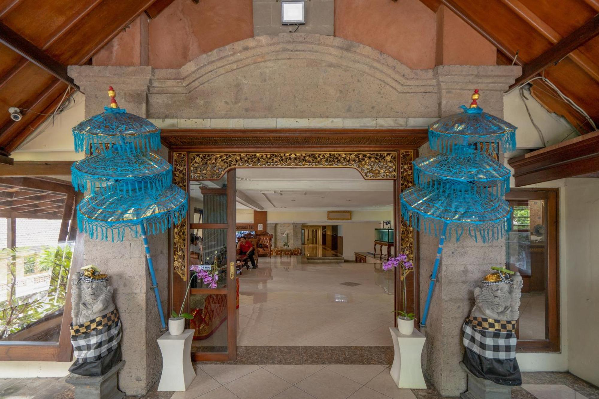Reddoorz Plus At Mahajaya Hotel Denpasar Exterior foto